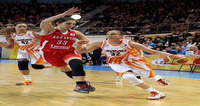 AGÜ, Ekaterinburg'dan 45 fark yedi