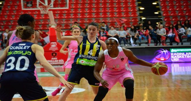 AGÜ, Fenerbahçe'ye final vizesi vermedi