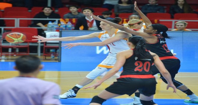 AGÜ, Galatasaray karşısında fırtına gibi esti