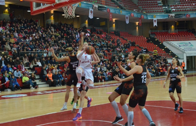AGÜ, Samsun Canik'i rahat geçti