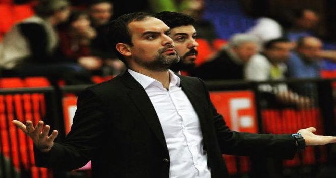 AGÜ'de Ayhan Avcı?ya yeni yardımcı