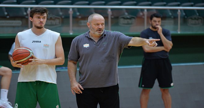 Ahmet Gürgen: Kim daha fazla efor sarf eder, akıllı oynarsa o kadroya girecek