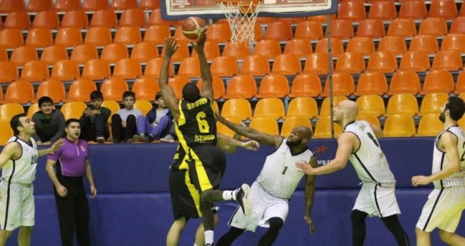 Akhisar Belediyespor, İstanbulspor Beylikdüzü'ne izin vermedi