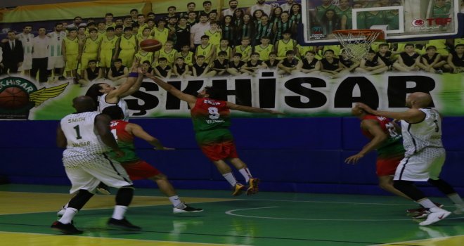 Akhisar Belediyespor'dan Yalova Group Belediyespor'a 20 fark