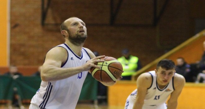 Akhisar'da Nash gitti Bajramovic geldi...