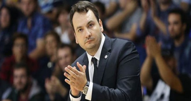 Akhisar'da Özhan Çıvgın dönemi sona erdi