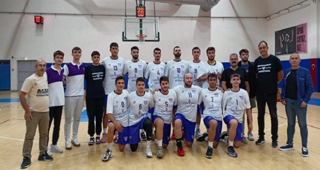 Akhisargücü namağlup devam ediyor...