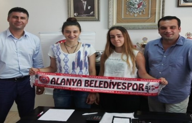 Alanya Belediyespor'a iki genç yetenek