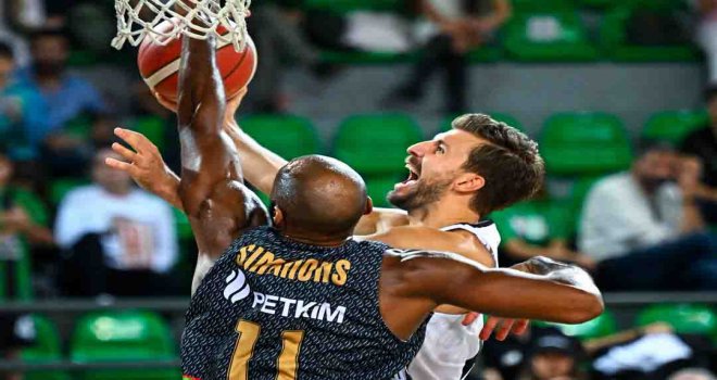 Aliağa Petkimspor, Darüşşafaka'yı farklı geçti