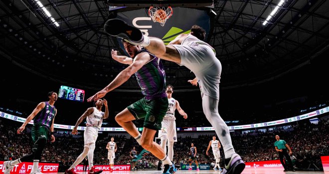 Aliağa Petkimspor farklı mağlup