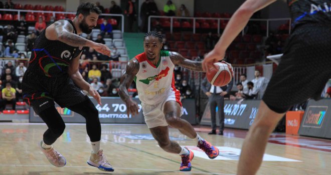 Aliağa Petkimspor nefes aldı