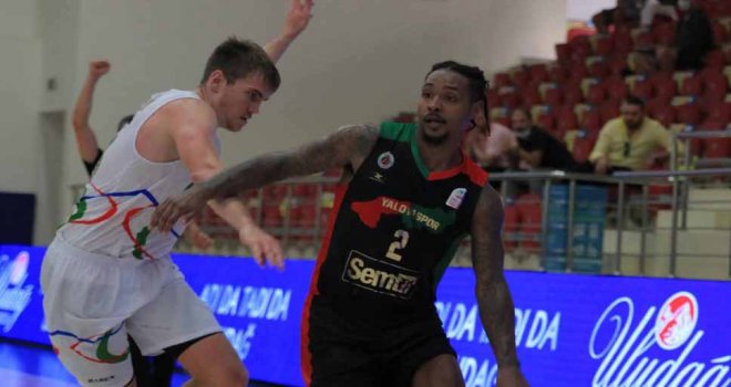 Aliağa Petkimspor, Yalova'ya karşı galip