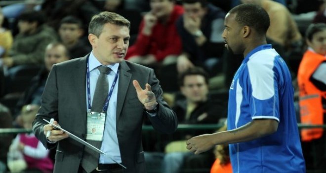 Anadolu Basket'e yeni antrenör