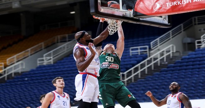 Anadolu Efes 14 yıl sonra OAKA'da kazandı
