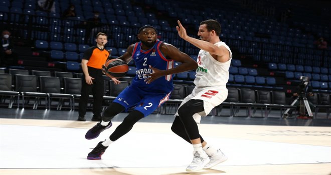Anadolu Efes, Almanya'da galibiyet peşinde