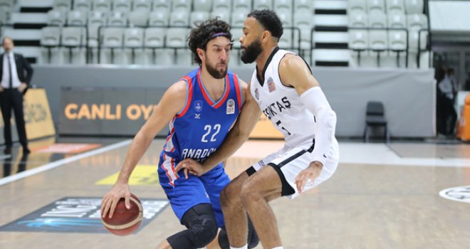 Anadolu Efes, Beşiktaş'ı geçti