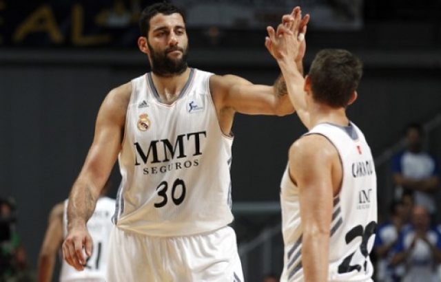 ANADOLU EFES BOUROUSİS'İN PEŞİNDE
