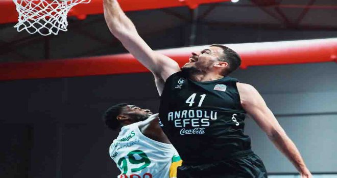 Anadolu Efes, Bursaspor'u farklı geçti