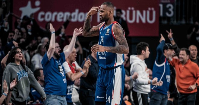 Anadolu Efes, Cazoo Baskonia deplasmanında