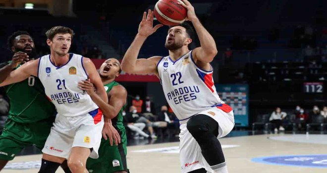 Anadolu Efes, Daçka'yı geçti