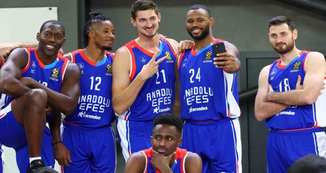 Anadolu Efes Euroleague sezonunu Kızılyıldız karşısında açıyor