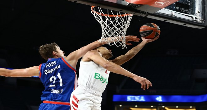 Anadolu Efes evinde Bayern Münih'e kaybetti