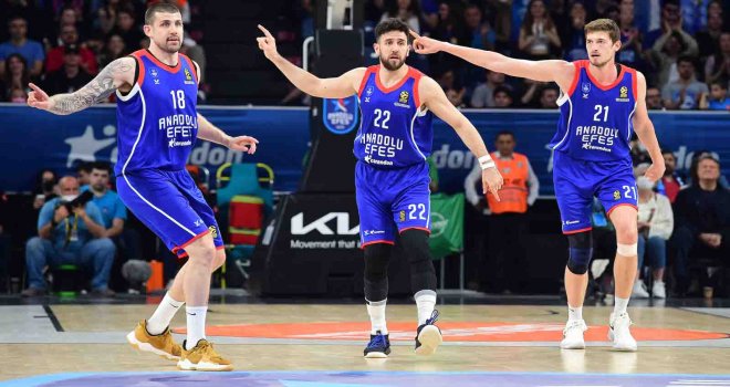 Anadolu Efes Final-Four için sahada