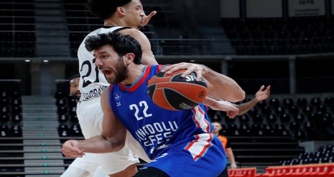 Anadolu Efes, Fransa'da rahat kazandı 