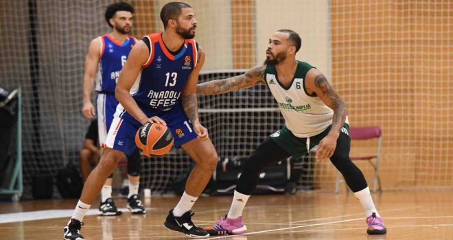 Anadolu Efes ilk hazırlık maçını kazandı