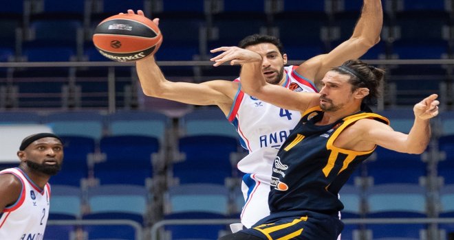 Anadolu Efes, Khimki'ye fark attı 
