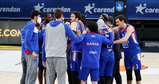 Anadolu Efes, Khimki'yi konuk ediyor