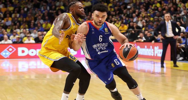 Anadolu Efes, Maccabi'ye yenildi