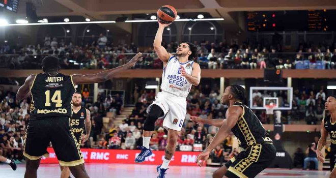 Anadolu Efes, Monaco'ya farklı kaybetti