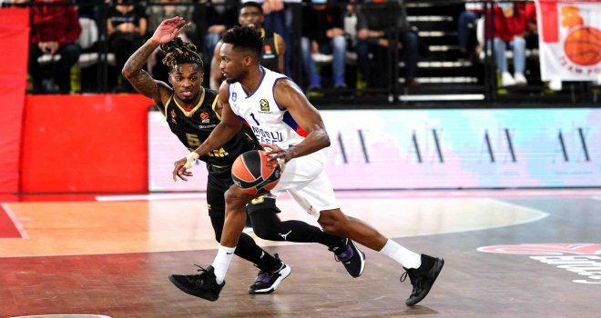Anadolu Efes, Monaco'ya farklı mağlup