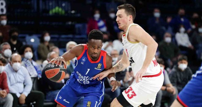 Anadolu Efes, Monaco'yu farklı geçti