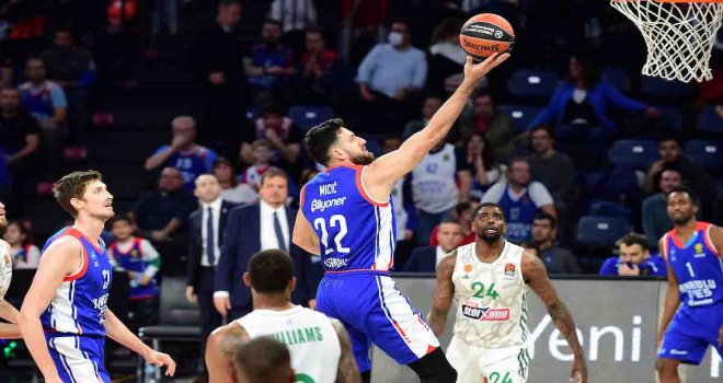 Anadolu Efes, Panathinaikos'u farklı geçti