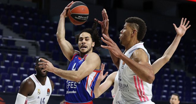 Anadolu Efes-Real Madrid serisi başlıyor