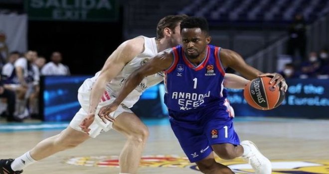 Anadolu Efes, Real Madrid'i konuk ediyor