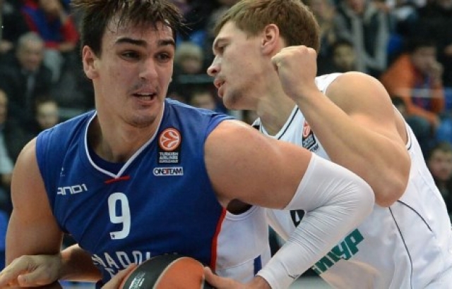 Anadolu Efes, Rusya'dan galibiyetle dönüyor