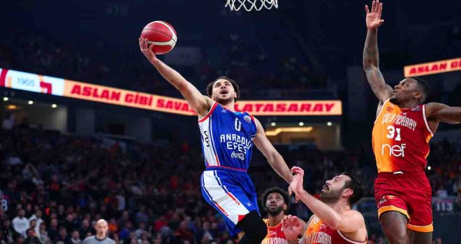 Anadolu Efes son çeyrekte sonuca gitti