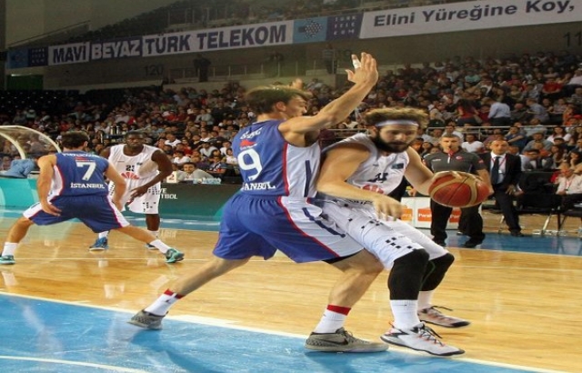 Anadolu Efes, Telekom'a köpürdü