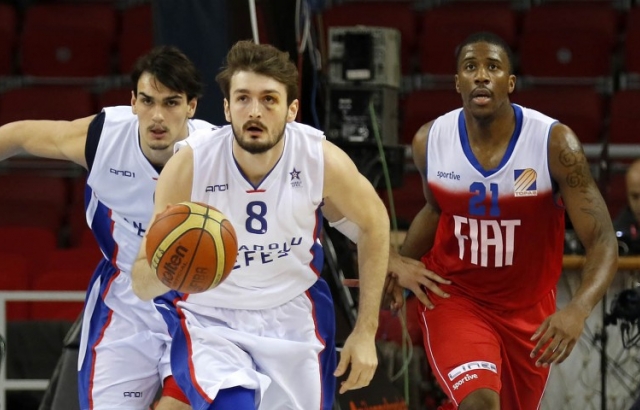 Anadolu Efes, Tofaş karşısında zorlanmadı