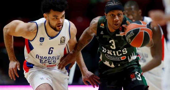 Anadolu Efes, Unics Kazan'a kaybetti