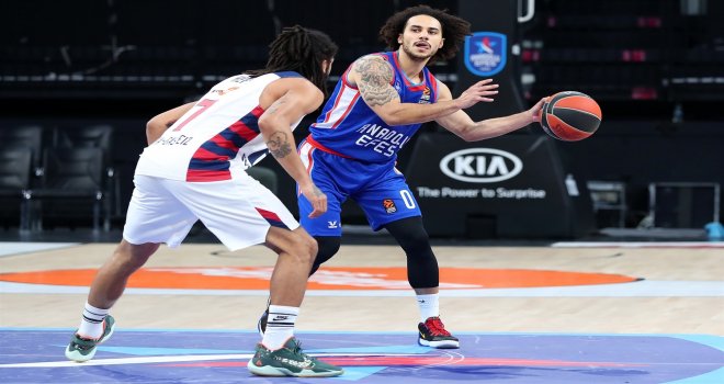 Anadolu Efes, Valencia karşısında