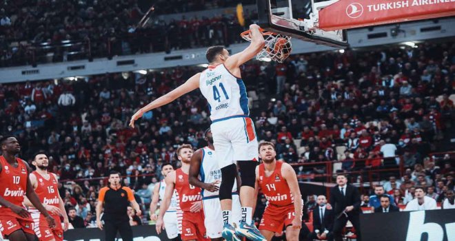 Anadolu Efes yetişemedi