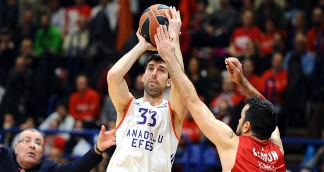 Anadolu Efes'e Diebler şoku...