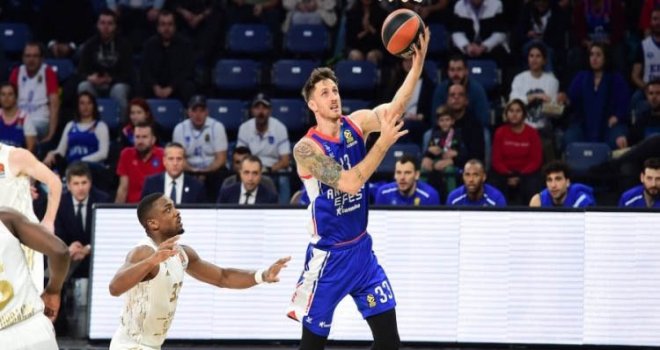 Anadolu Efes'te beklenen ayrılık