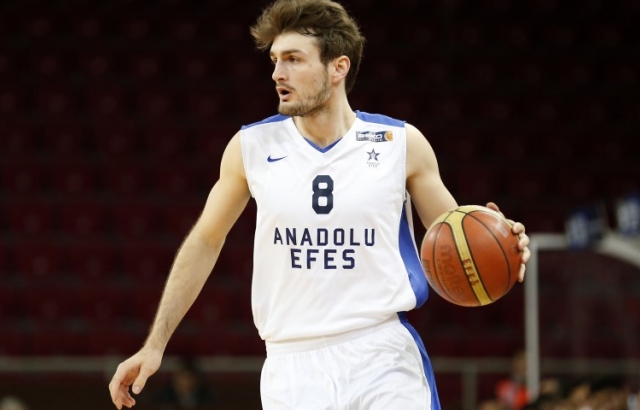 Anadolu Efes'te Birkan çalışmalara başladı