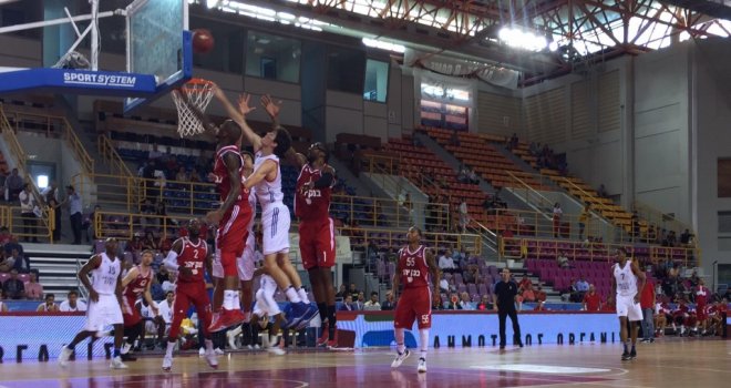 Anadolu Efes'ten Hapoel'e fark