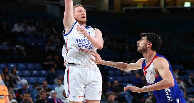 Anadolu Efes'ten rahat galibiyet